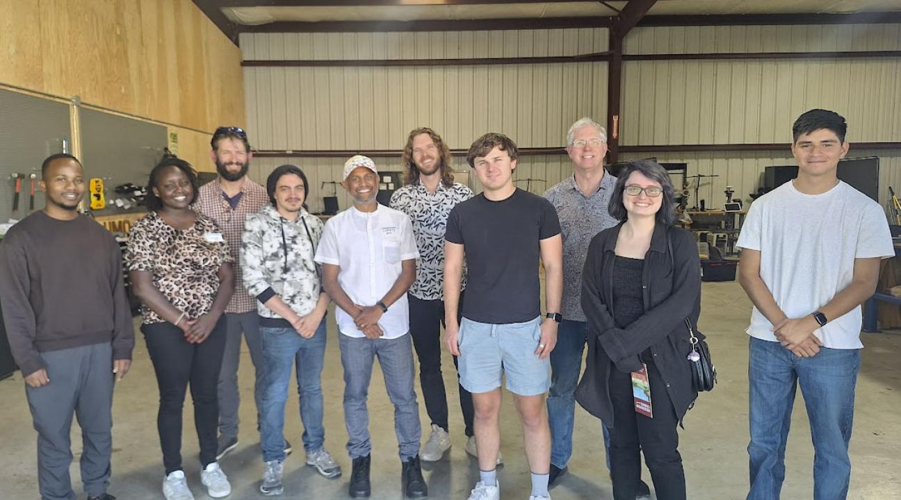Picture of students visiting Reservoir Farms