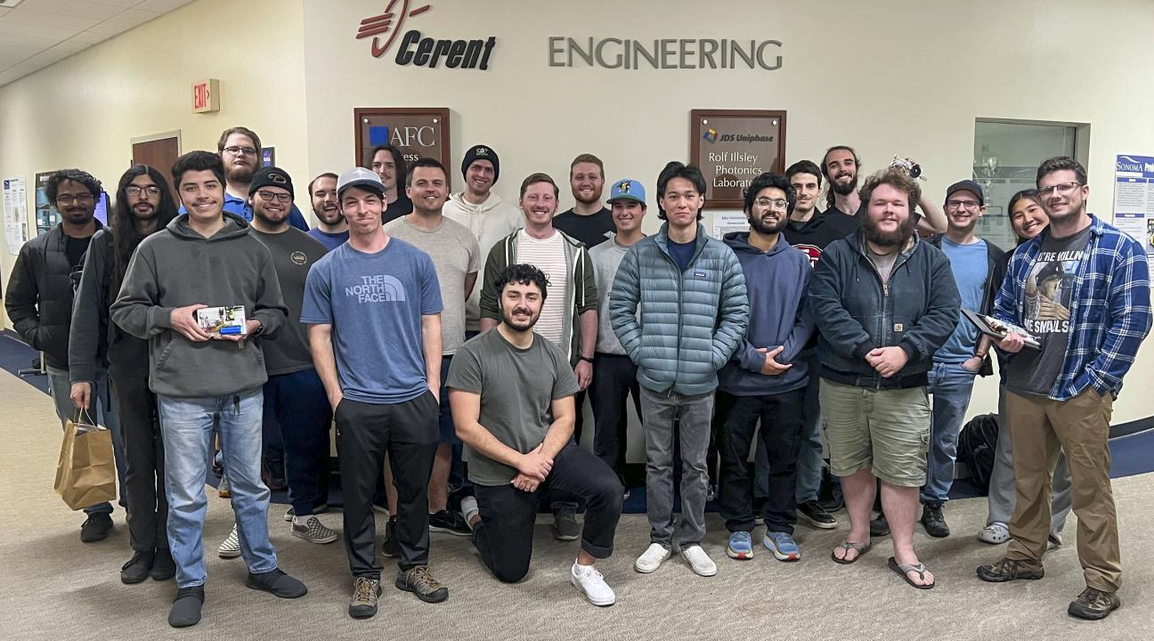 Picture of students in EE 310 who presented their projects